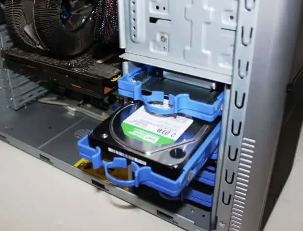 パソコンのハードディスクの取り出し