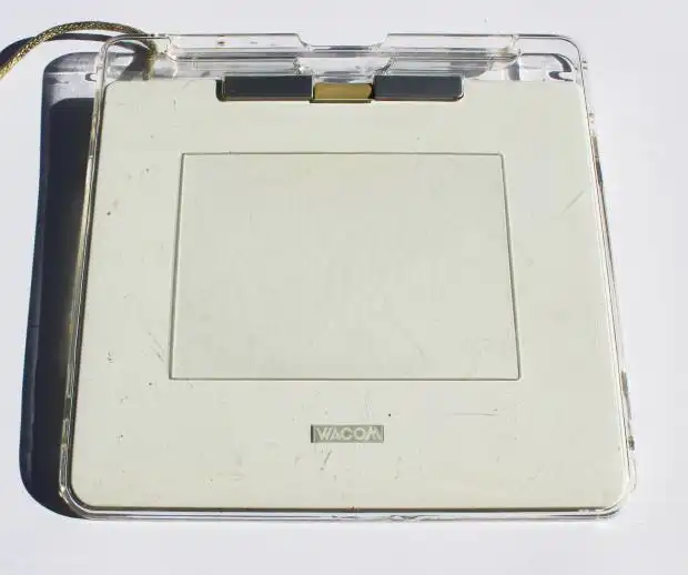 ぺンタブレット