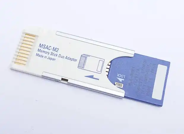 メモリースティックの媒体