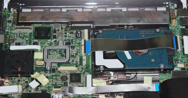ノートPCの内部の回路 ノートPCの内部の回路