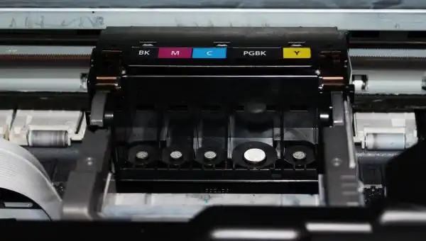 プリンターのトレー