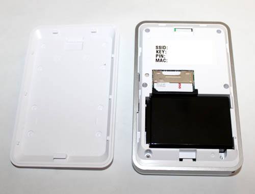 ルーターのふたの中