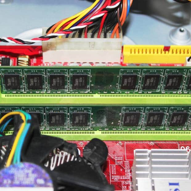 Pc本体のメモリの増設や交換をする時の手順と注意点は データ復旧ポート Pc Hddファイルの復元方法