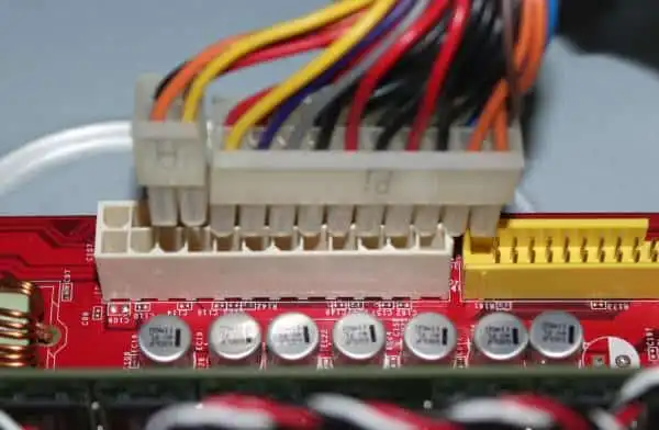 ATXメインコネクタ