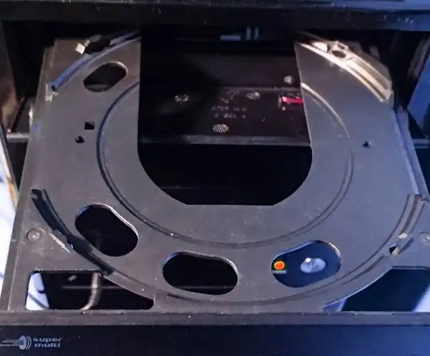 DVDディスクのトレー