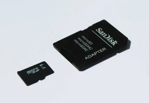 microSDメモリーカード