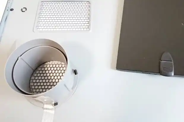 デスクトップパソコンのふた