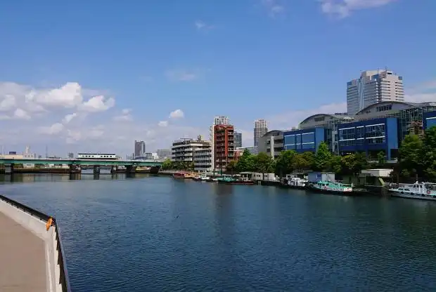首都の街