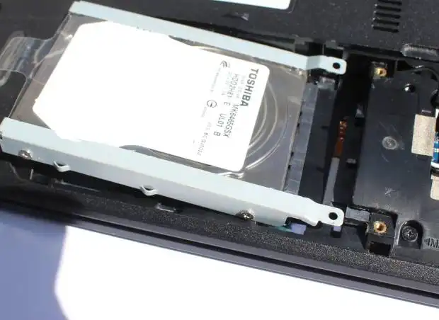 ハードディスクを取り出す