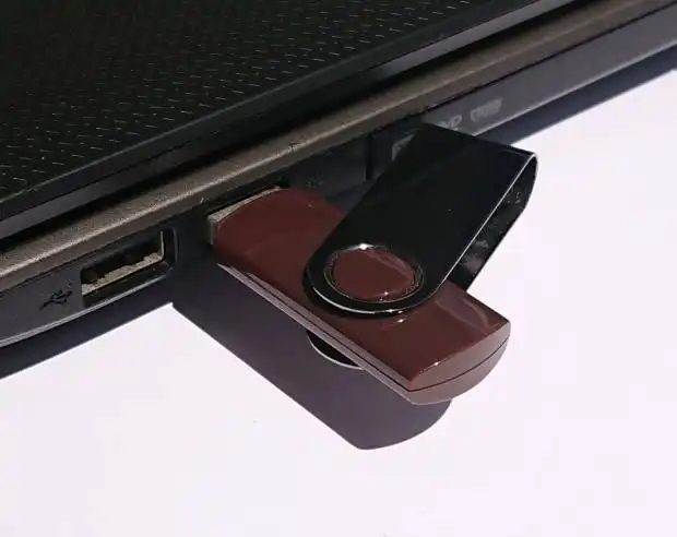 USBメモリーを読み込む