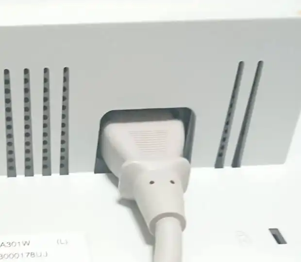 モニターのコード