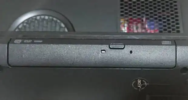 ノートPCのDVDドライブ装置