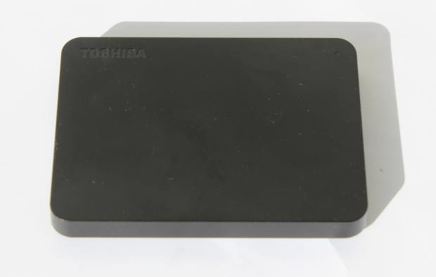 東芝製のポータブルHDD