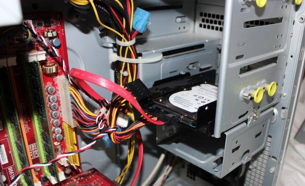 ハードディスクの接続 ハードディスクの接続