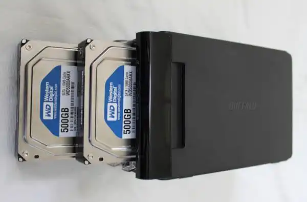 RAIDの機能が搭載されているNAS RAIDの機能が搭載されているNAS