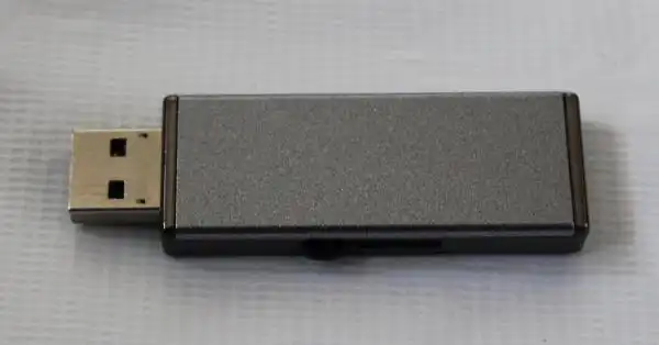 USBメモリー