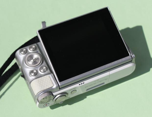 デジタルカメラの液晶モニター