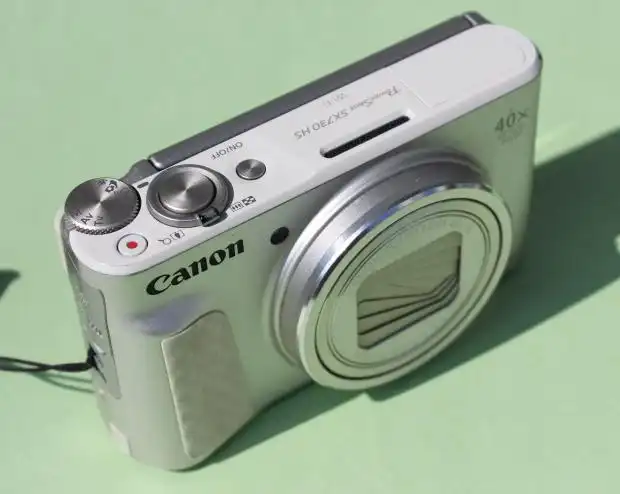 Canon製のデジタルカメラ