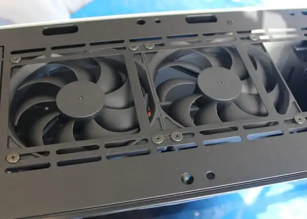 デスクトップパソコンの冷却ファン