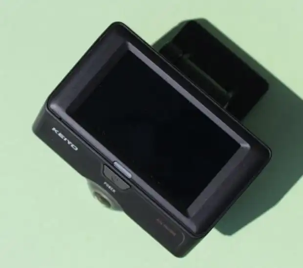 ドライブレコーダーの本体