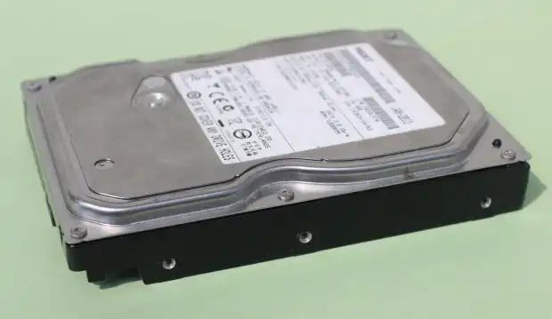 3.5インチ型SATAハードディスクドライブ