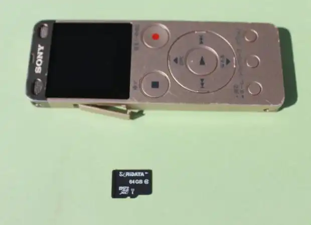 ライデータ製のSDカード