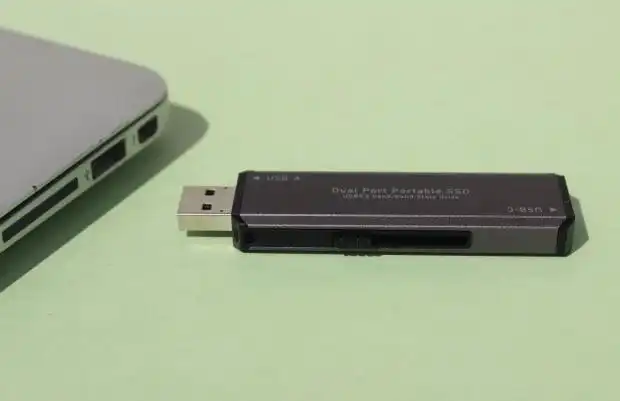 外部のSSD