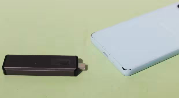 USB接続型のソリッドステートドライブ USB接続型のソリッドステートドライブ