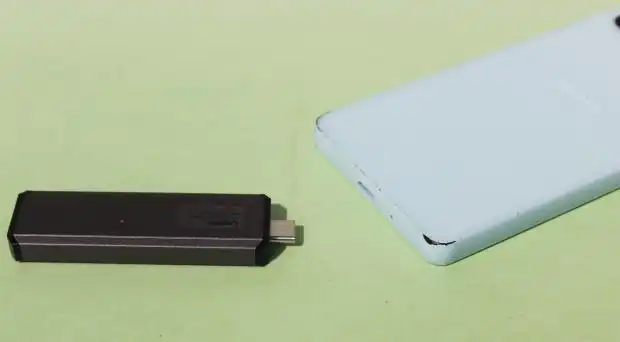 USB接続型のソリッドステートドライブ