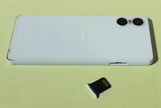 スマートフォンのSDカード