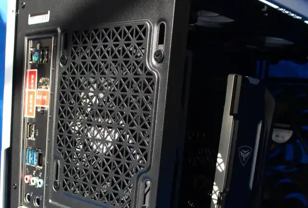 デスクトップパソコン本体