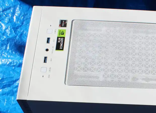 パソコンの電源ボタン