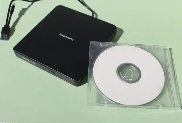 ポータブルDVDドライブ
