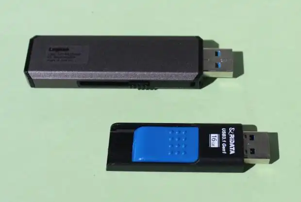 USBメモリとスティックSSD