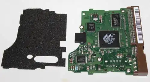 ハードディスクの基板