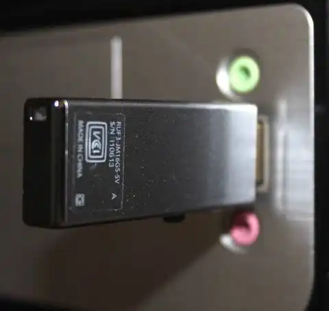 USBメモリー