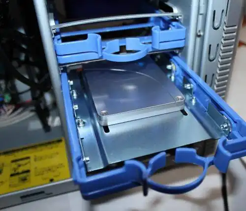 ストレージの増設