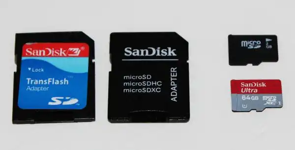 microSDメモリーカード