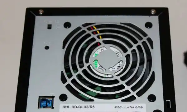 RAIDケースの冷却ファン