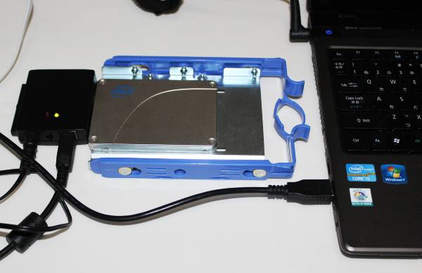 外付けによる接続 外付けによる接続