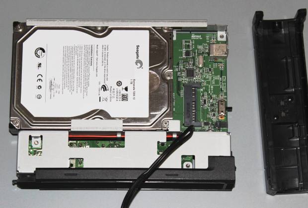 ケースの分解作業