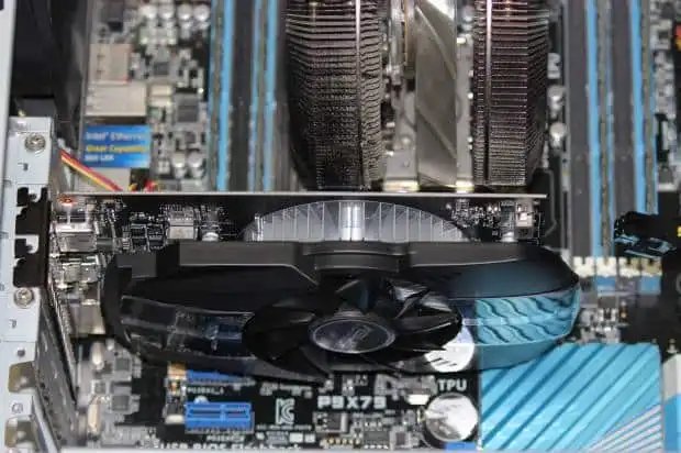 ASUSのグラフィックボード