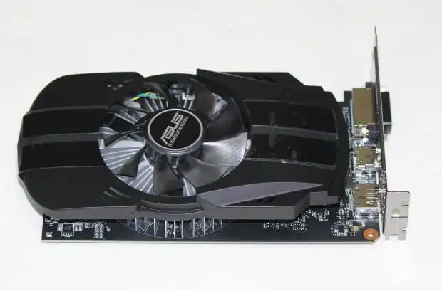 Asusのグラフィックボード