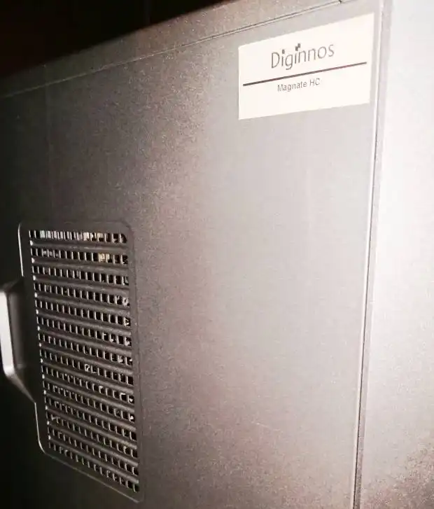 パーソナルコンピューターの本体 パーソナルコンピューターの本体