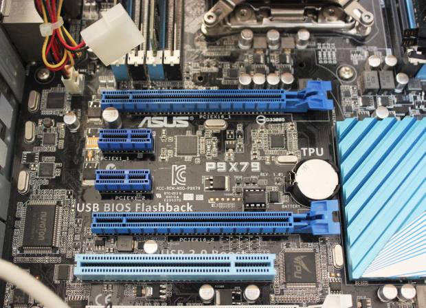 PCパーツの取り外し