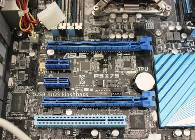 PCパーツの取り外し